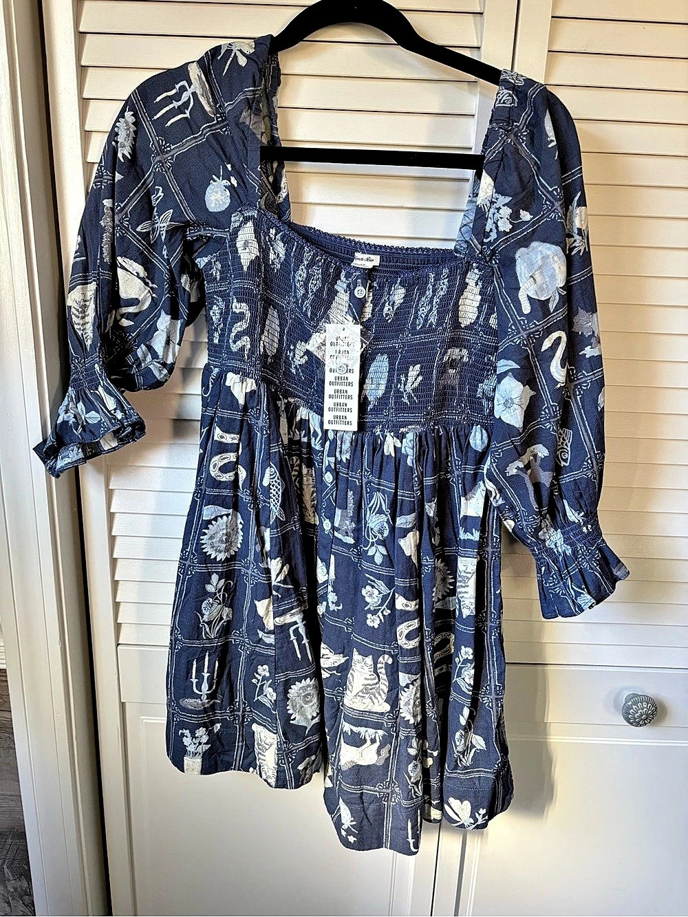 Floral Mini Dress in Blue & White Size Medium NWT